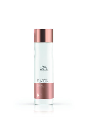 Wella Fusion Intense Repair Shampoo 250 ml