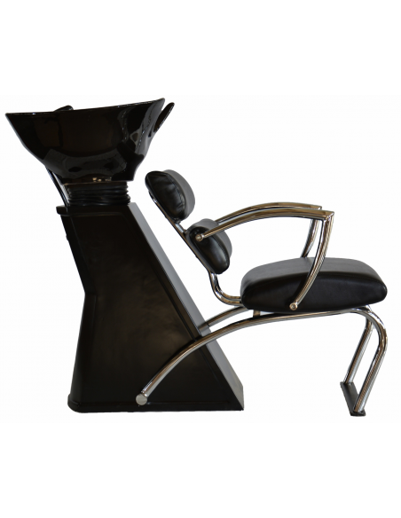 Kampaamon pesupaikka Italy